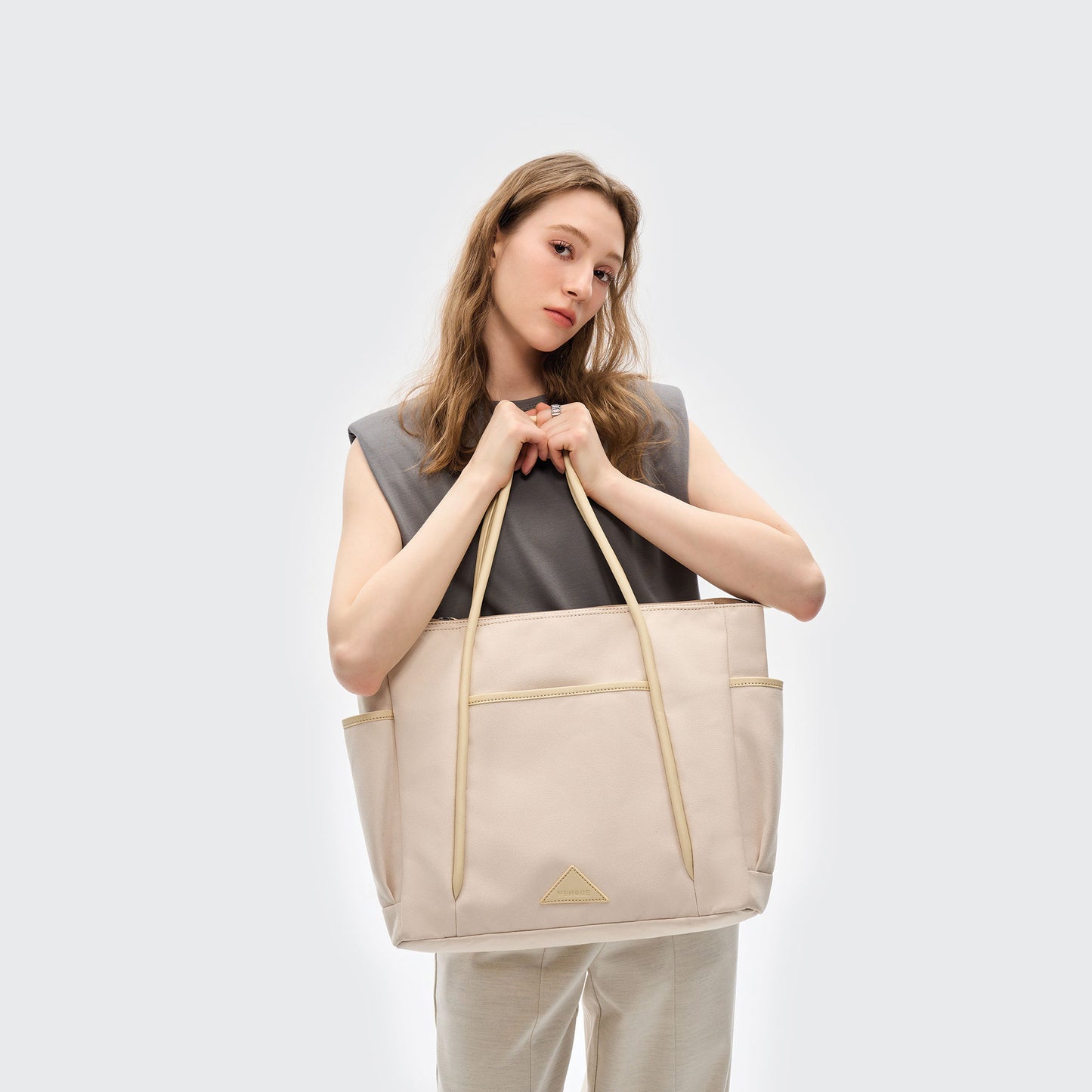 Club Tote (Beige)