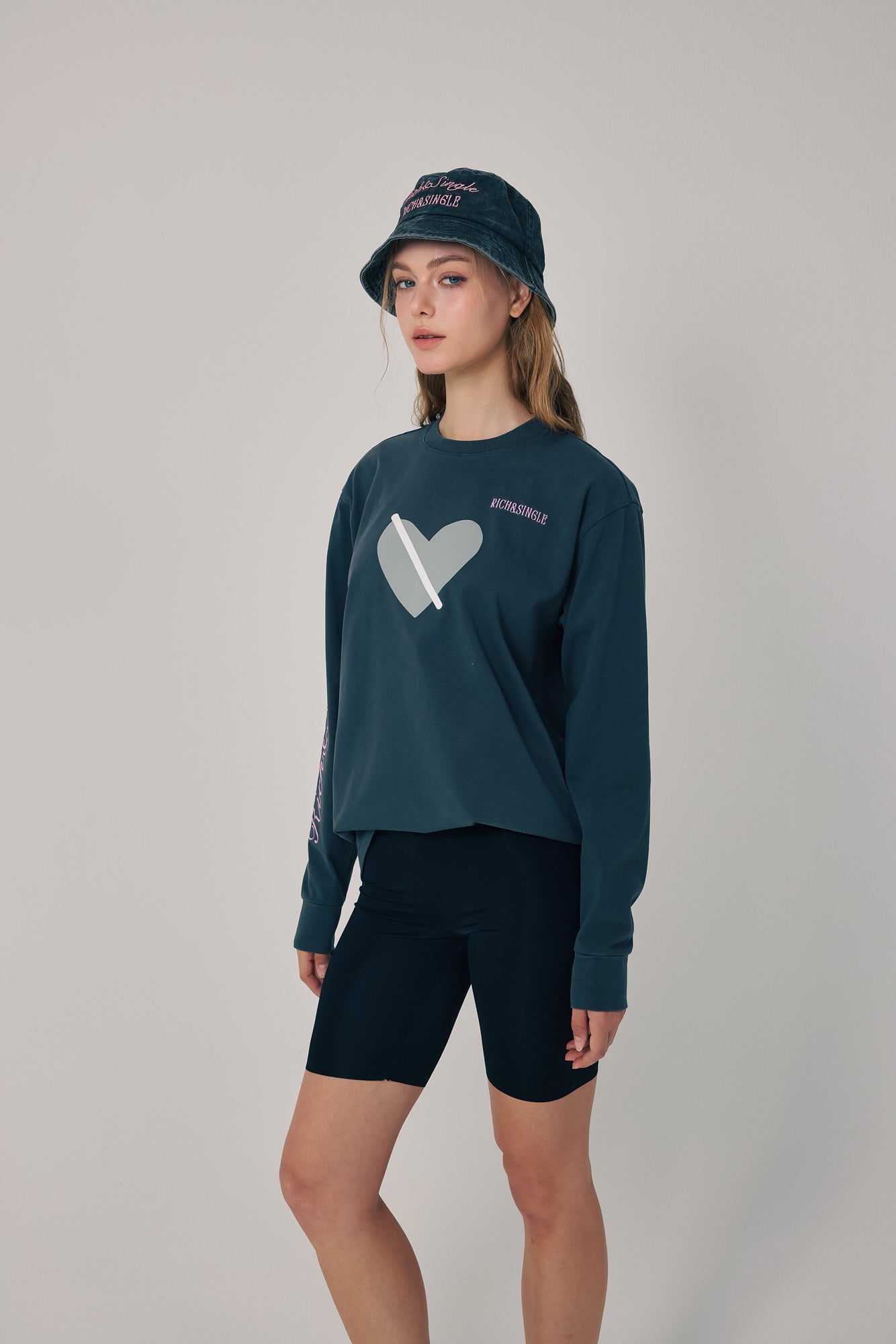 R&S Crush Bucket Hat