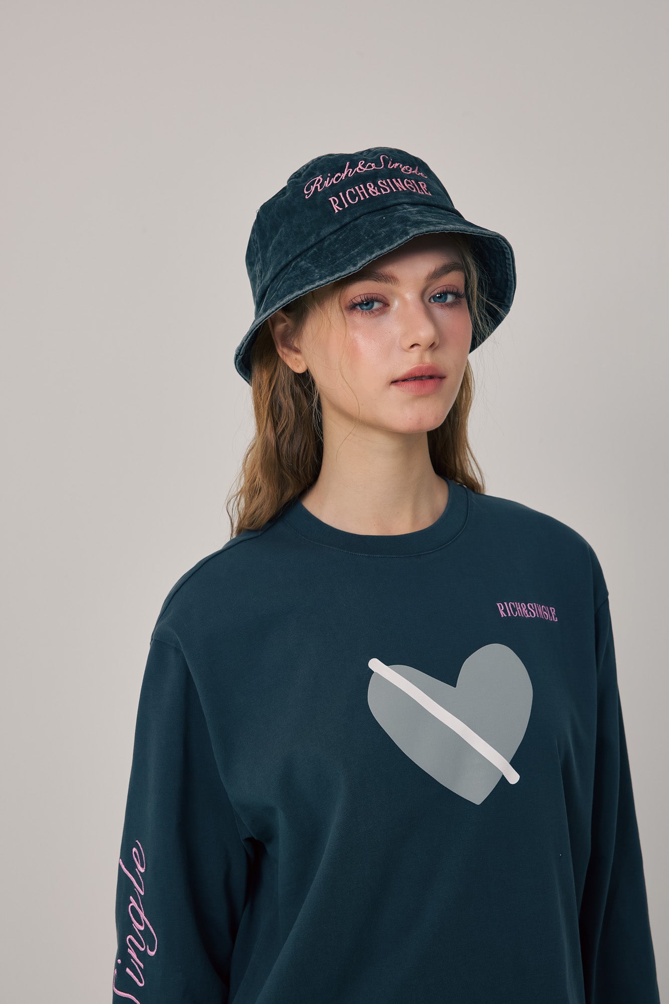 R&S Crush Bucket Hat
