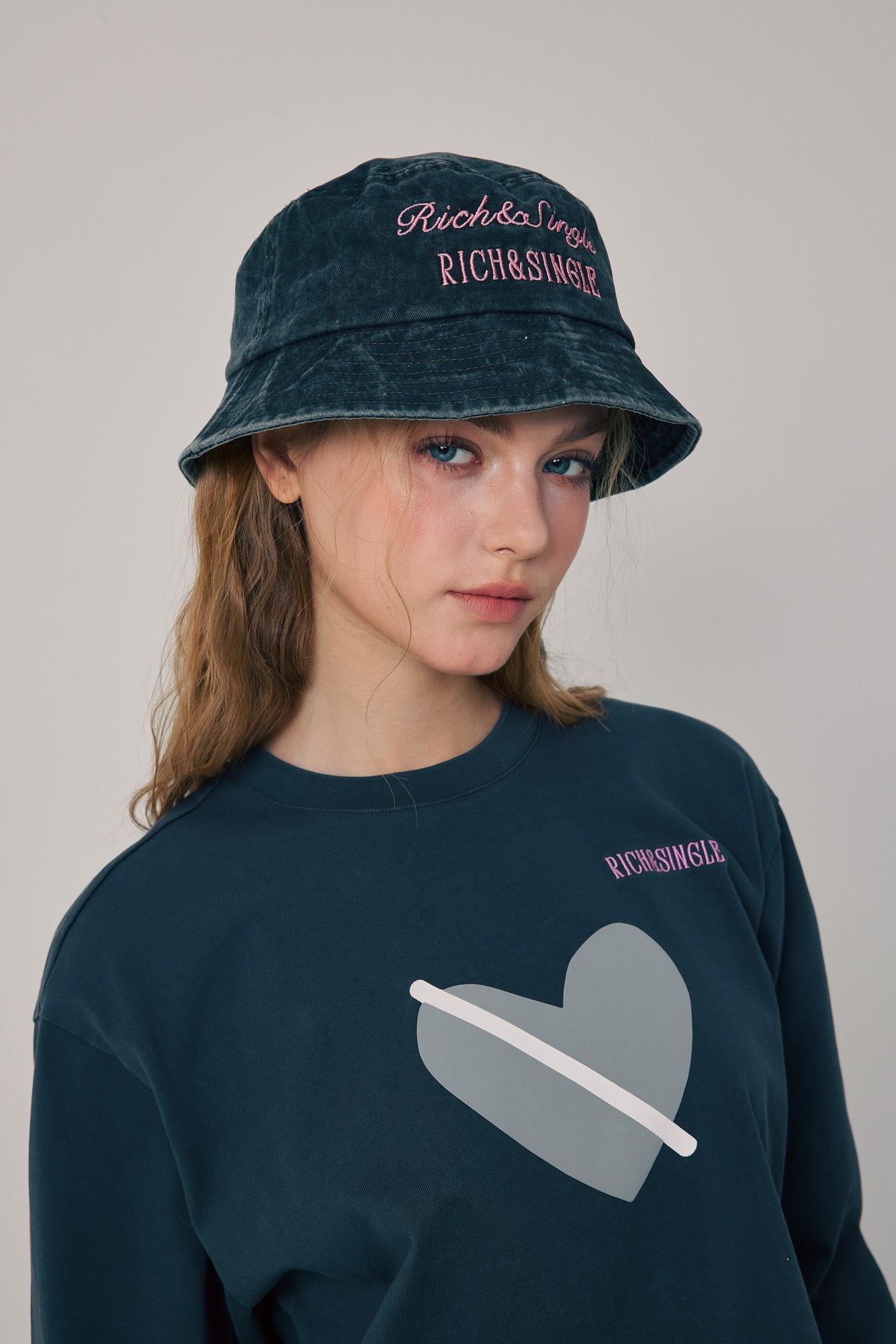 R&S Crush Bucket Hat