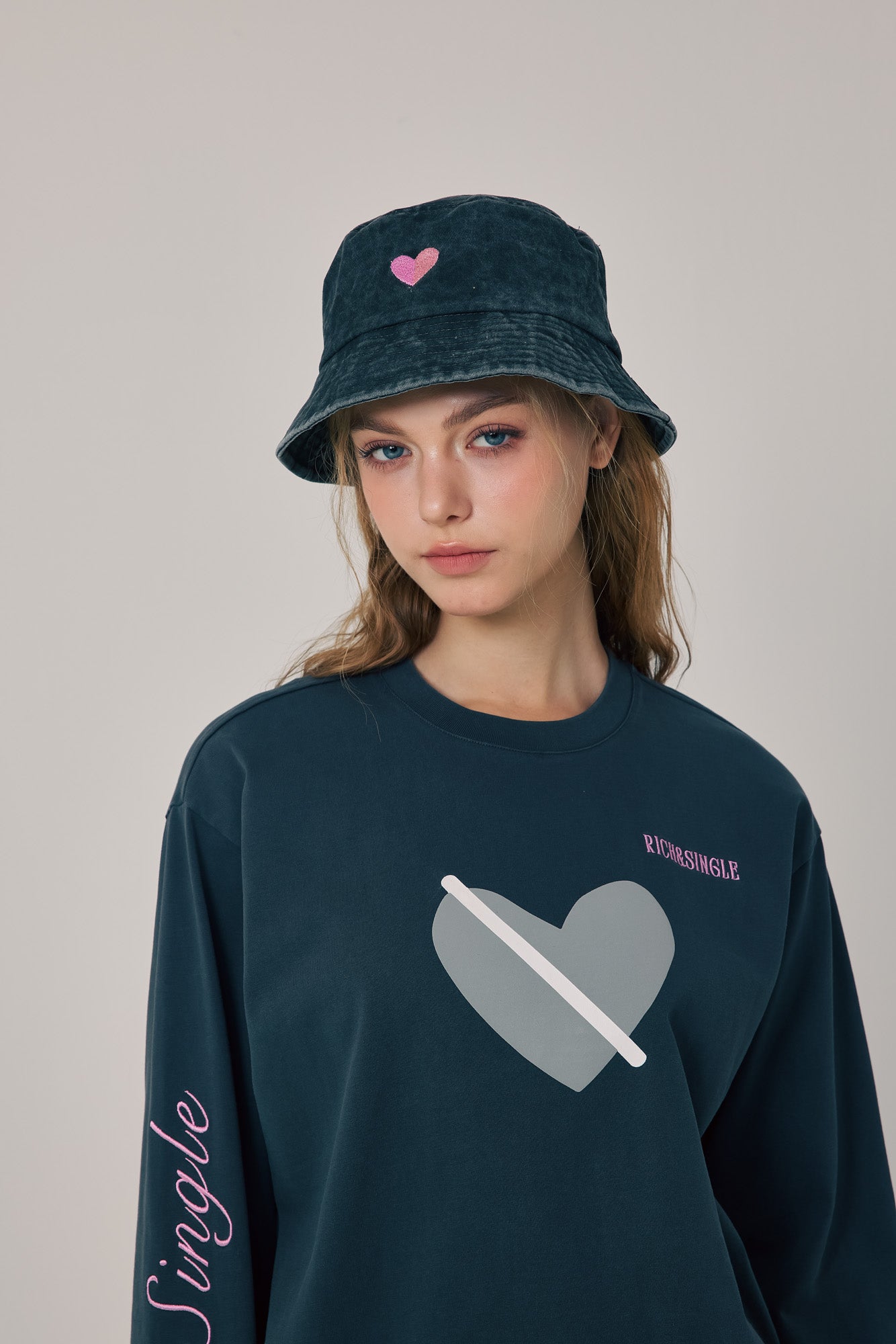 R&S Crush Bucket Hat