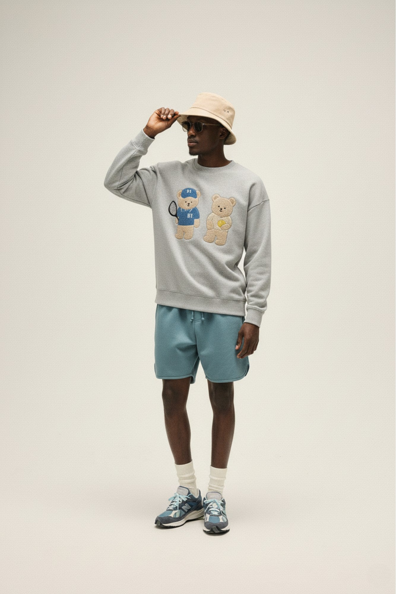 Amoo Tennis Bear Men’s Sweatshirt