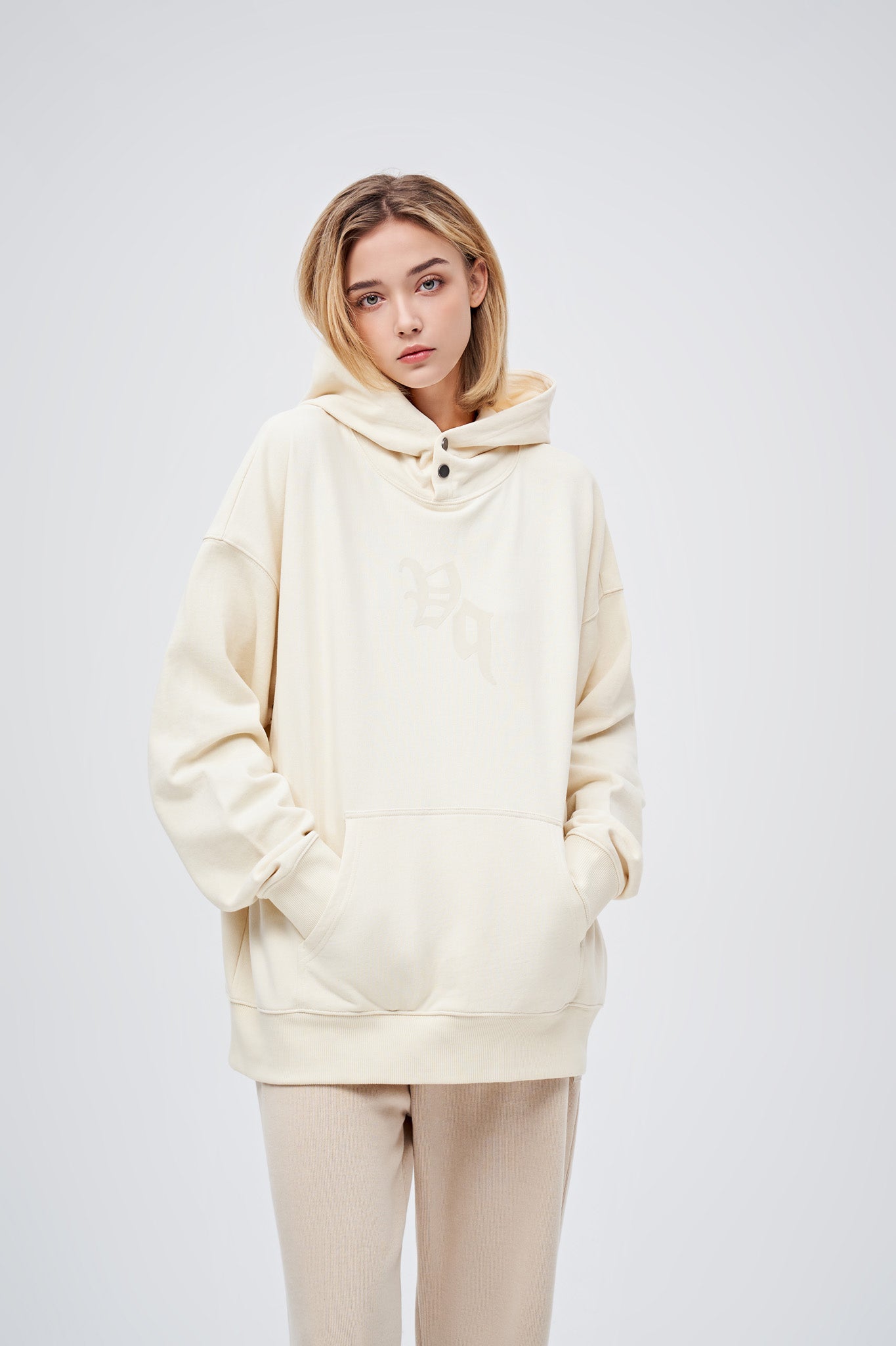 VIP Sale- 90s Vintage Two Seasons Hoodie Cream