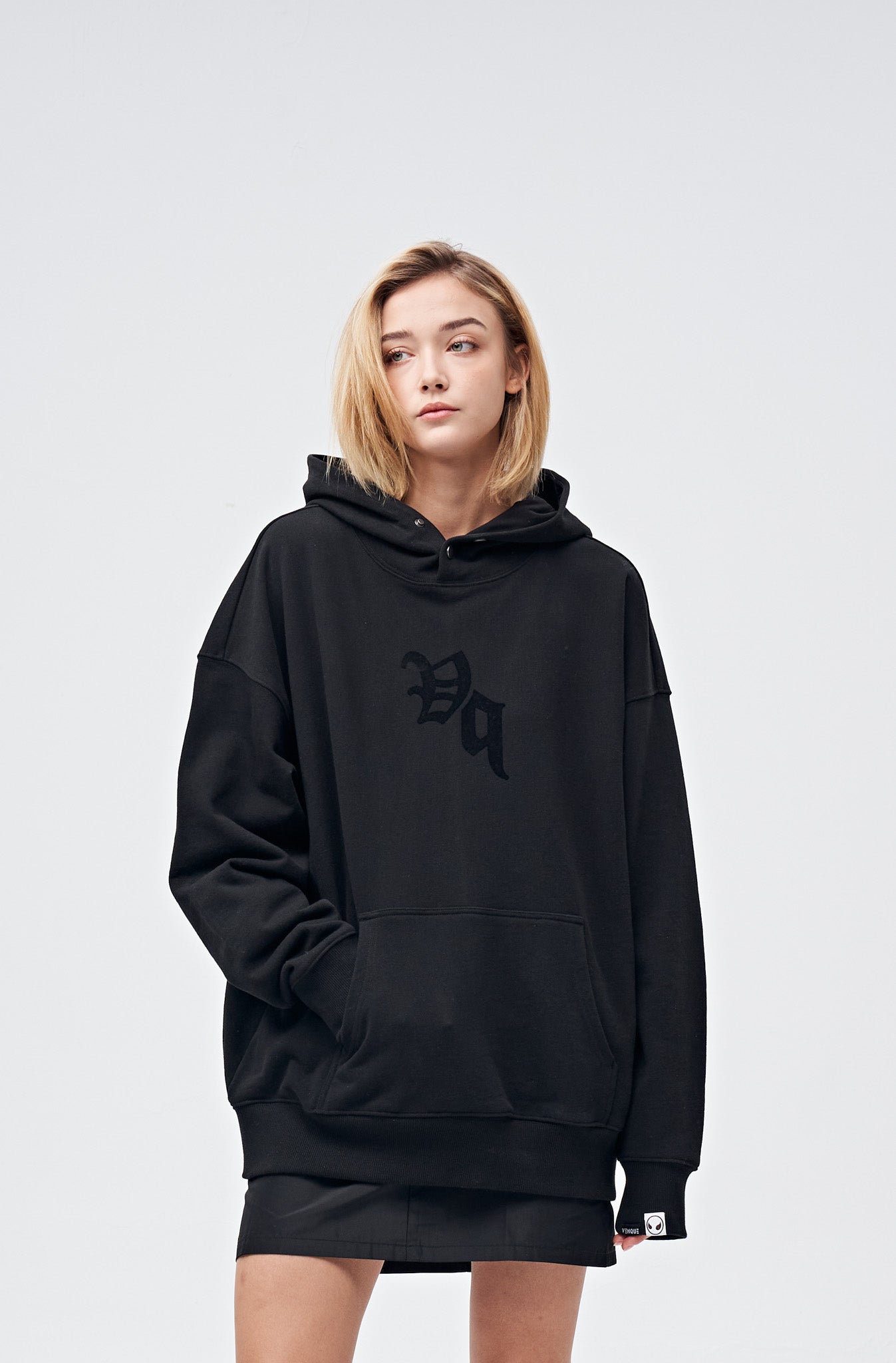90s Vintage Two Seasons Hoodie Black