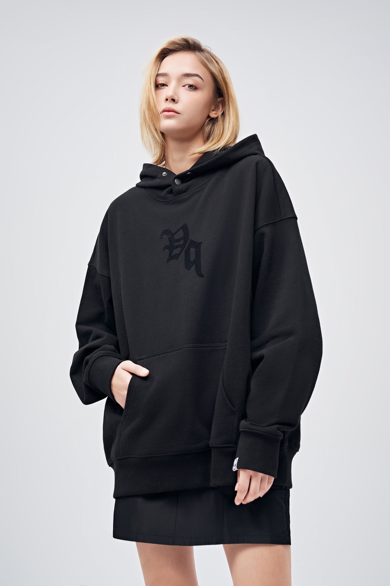 90s Vintage Two Seasons Hoodie Black