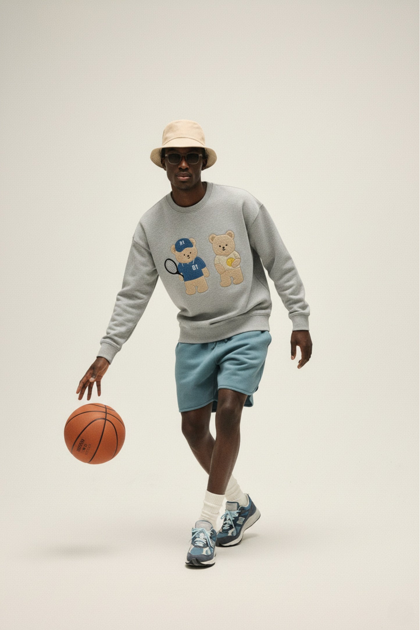 Amoo Tennis Bear Men’s Sweatshirt