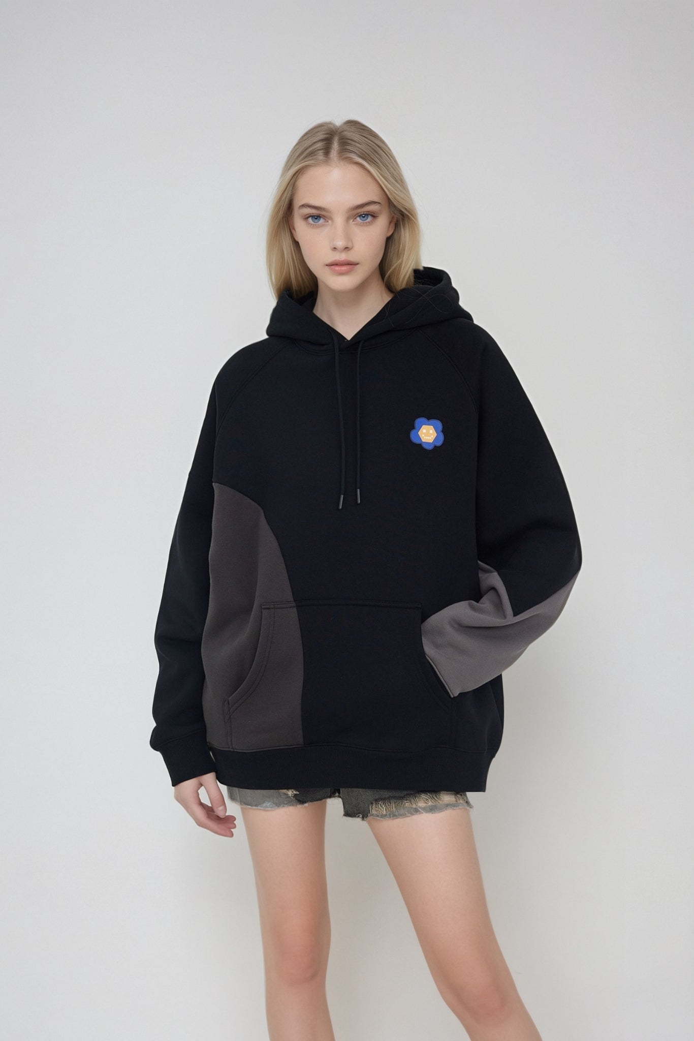 Amoo Luna Hoodie Black