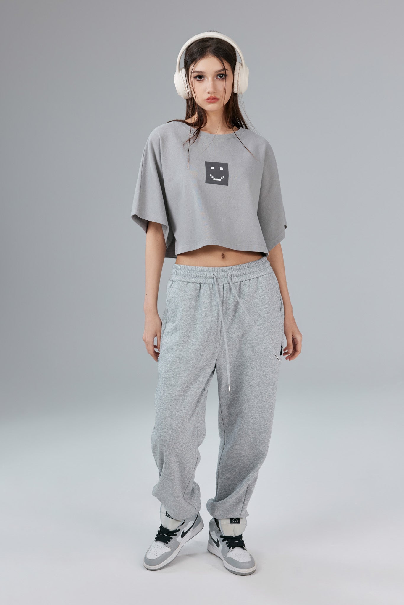 Pixel Stonewashed Relaxed Crop Tee